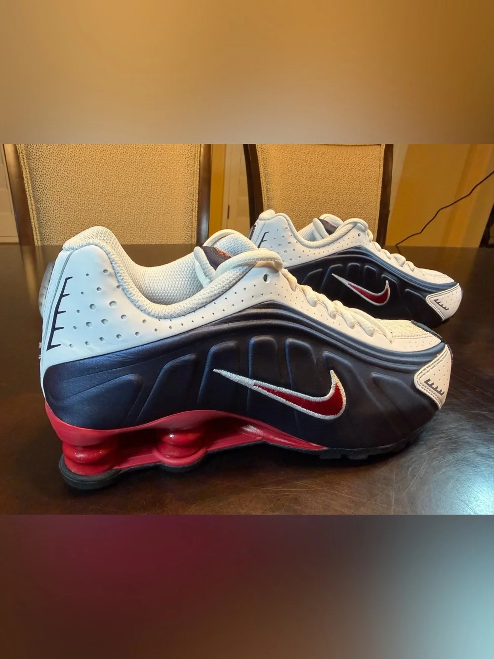 New Nike Shox R4 USA White Blue Sneaker Shoes Size US 6.5Y